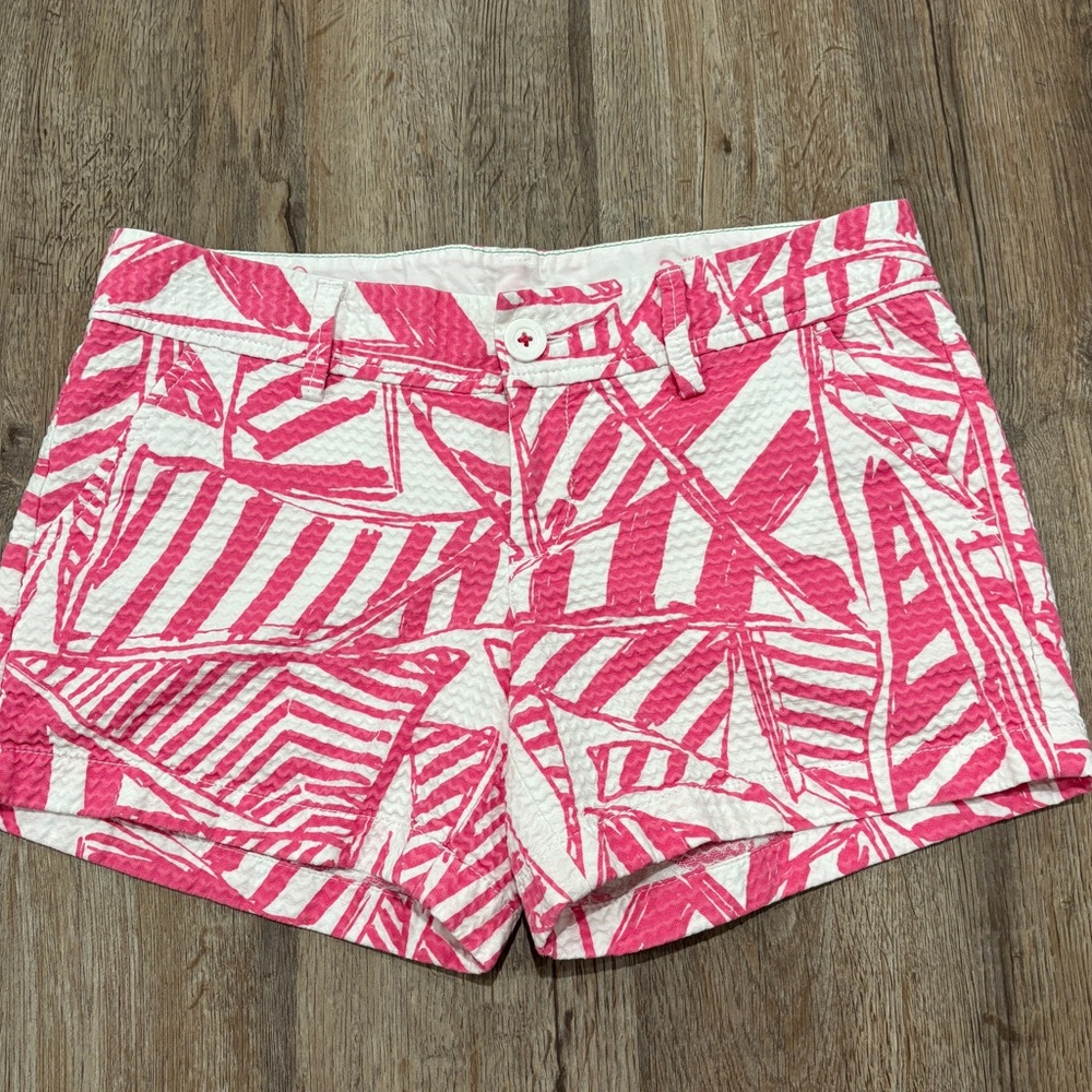 Pink and White Patterned Women's Shorts Lilly Pulitzer Callahan short 2